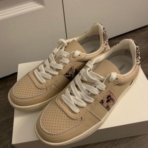 Chelsea & Violet Sneakers